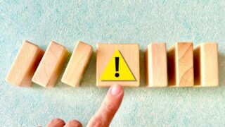 要注意！口コミで評判が悪いファクタリング会社の共通点の記事のアイキャッチ画像