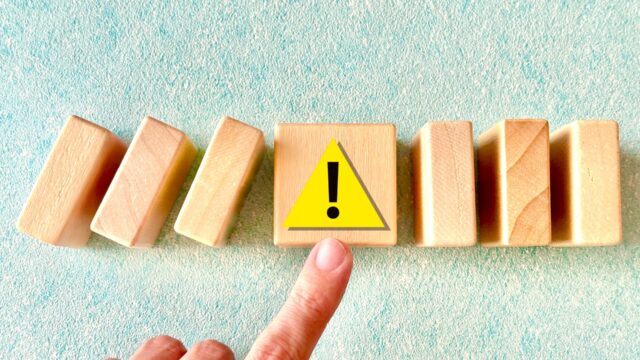 要注意！口コミで評判が悪いファクタリング会社の共通点の記事のアイキャッチ画像