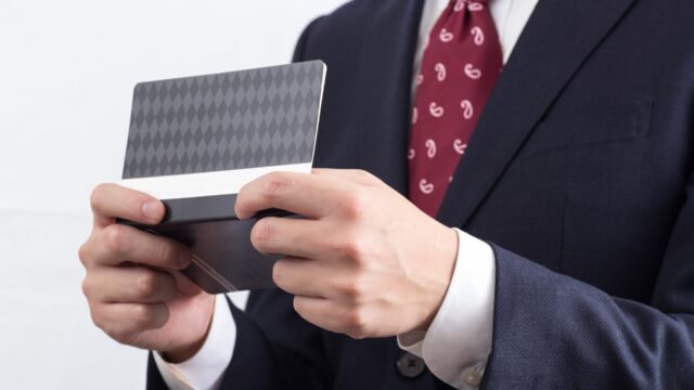 入金まで何日かかる？ファクタリングのスピードを実例で紹介の記事のアイキャッチ画像